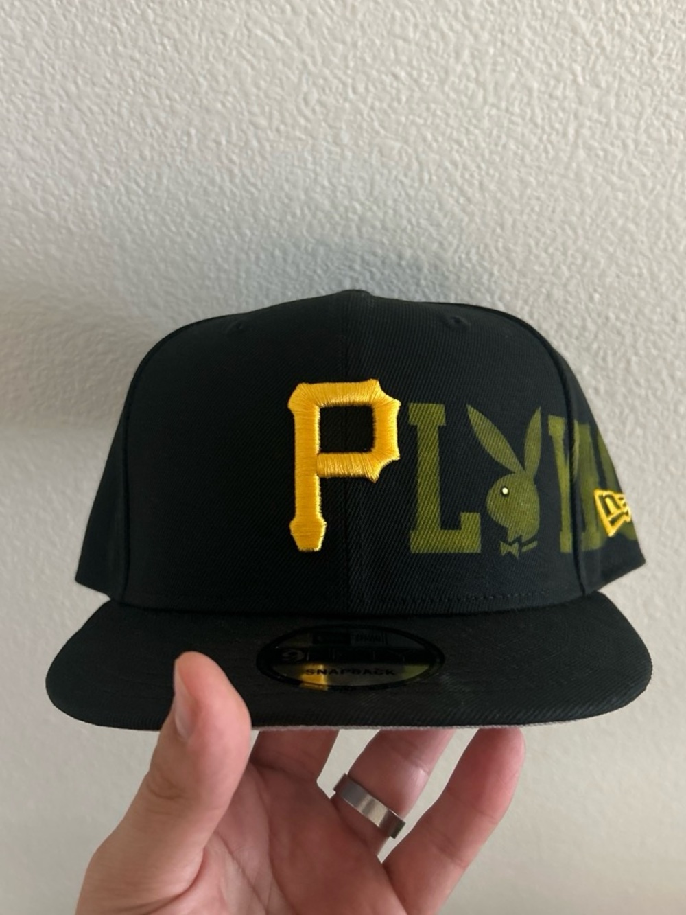 New Era Black & Yellow 'P' Playboy Logo Snapback